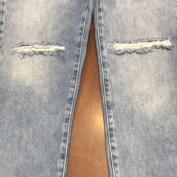 Forever 21 jeans. Size 26. - Picture 5 of 6